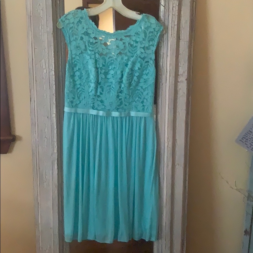 Turquoise David’s Bridal Bridesmaid dress